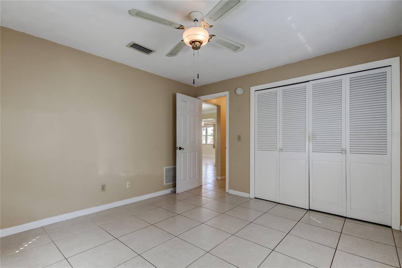 Image 21 of 40 For 14233 102nd Avenue