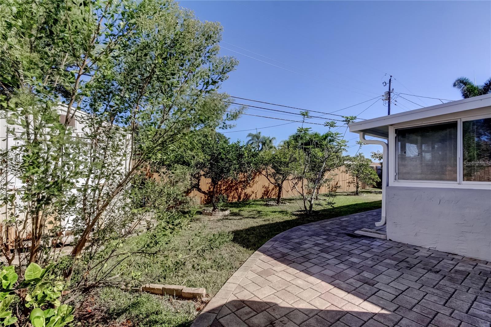 Image 28 of 40 For 14233 102nd Avenue