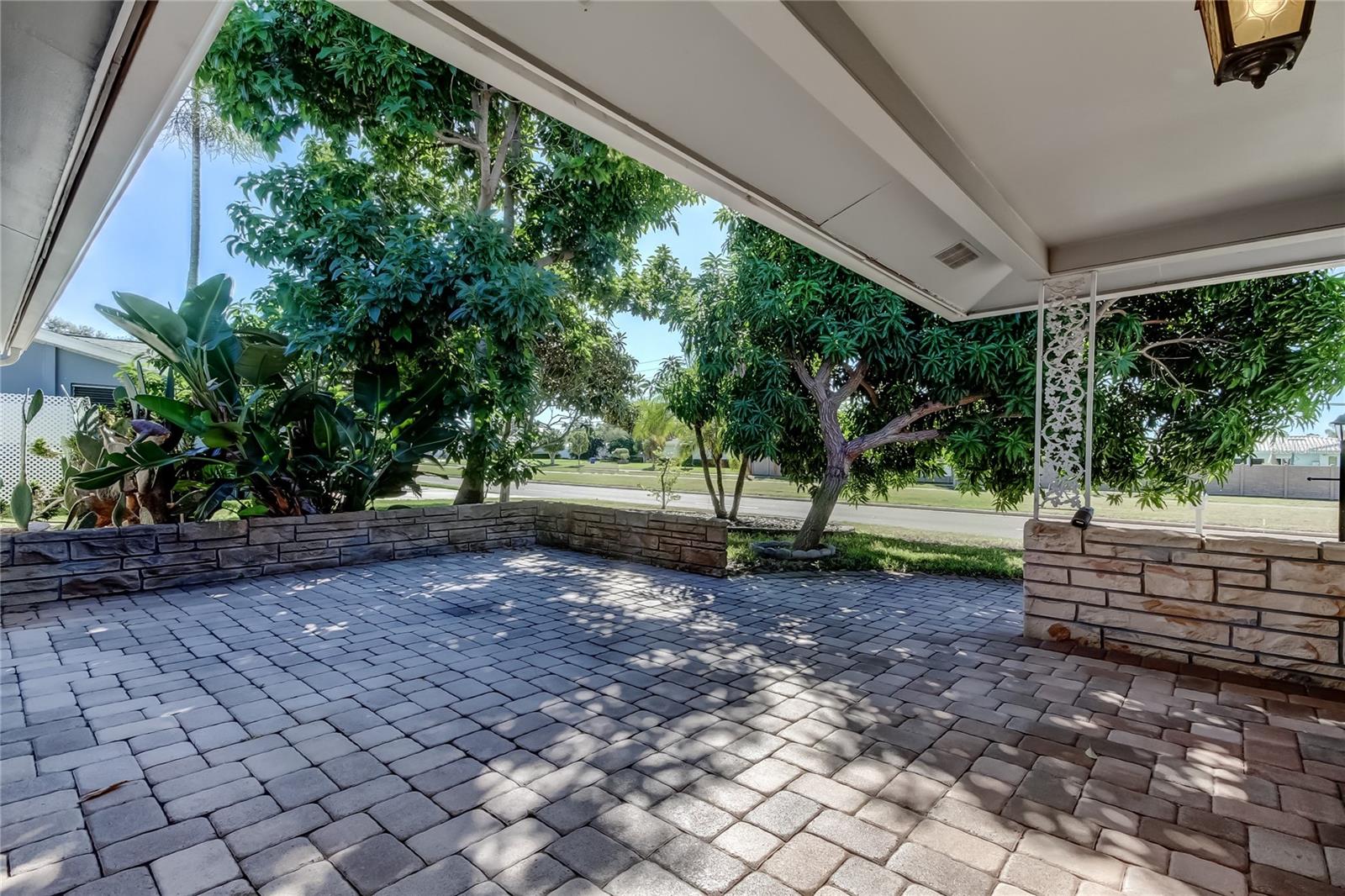 Image 31 of 40 For 14233 102nd Avenue