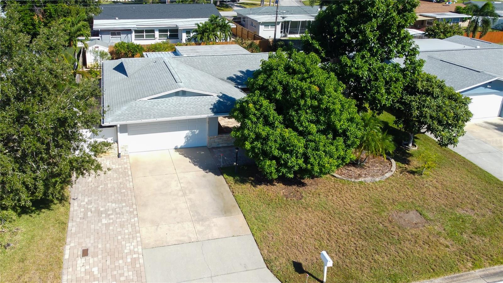 Image 33 of 40 For 14233 102nd Avenue