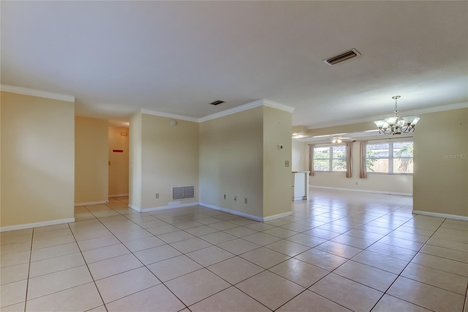 Image 7 of 40 For 14233 102nd Avenue