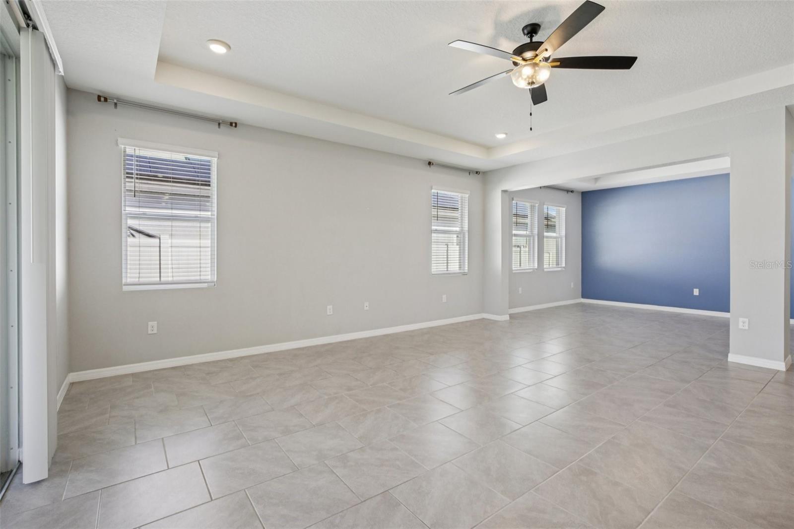 Image 13 of 39 For 13417 Lakeview Oaks Lane