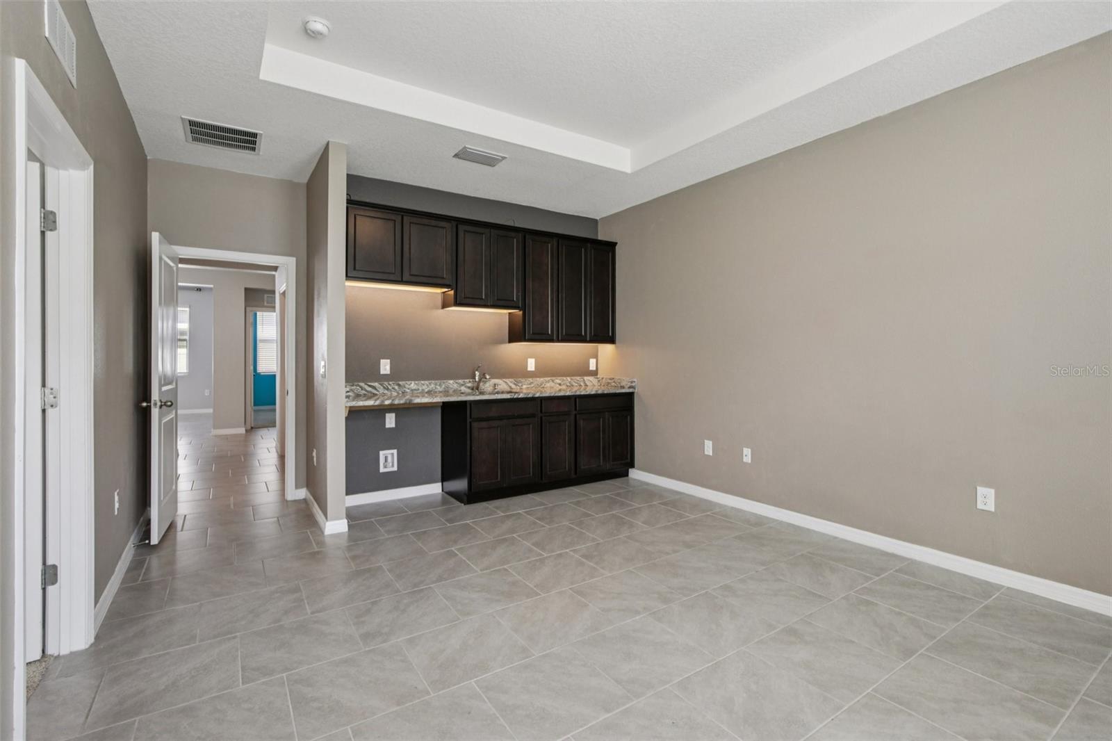 Image 32 of 39 For 13417 Lakeview Oaks Lane