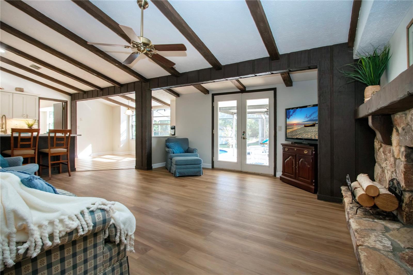 Image 13 of 74 For 602 10th Street Sw