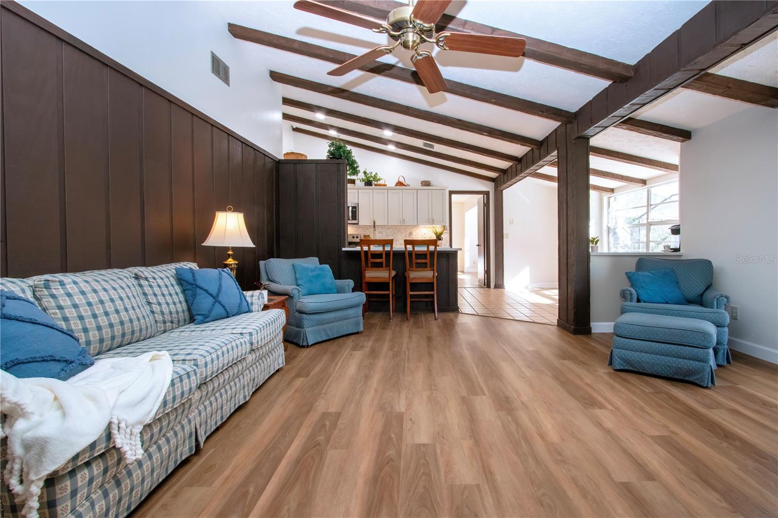 Image 14 of 74 For 602 10th Street Sw