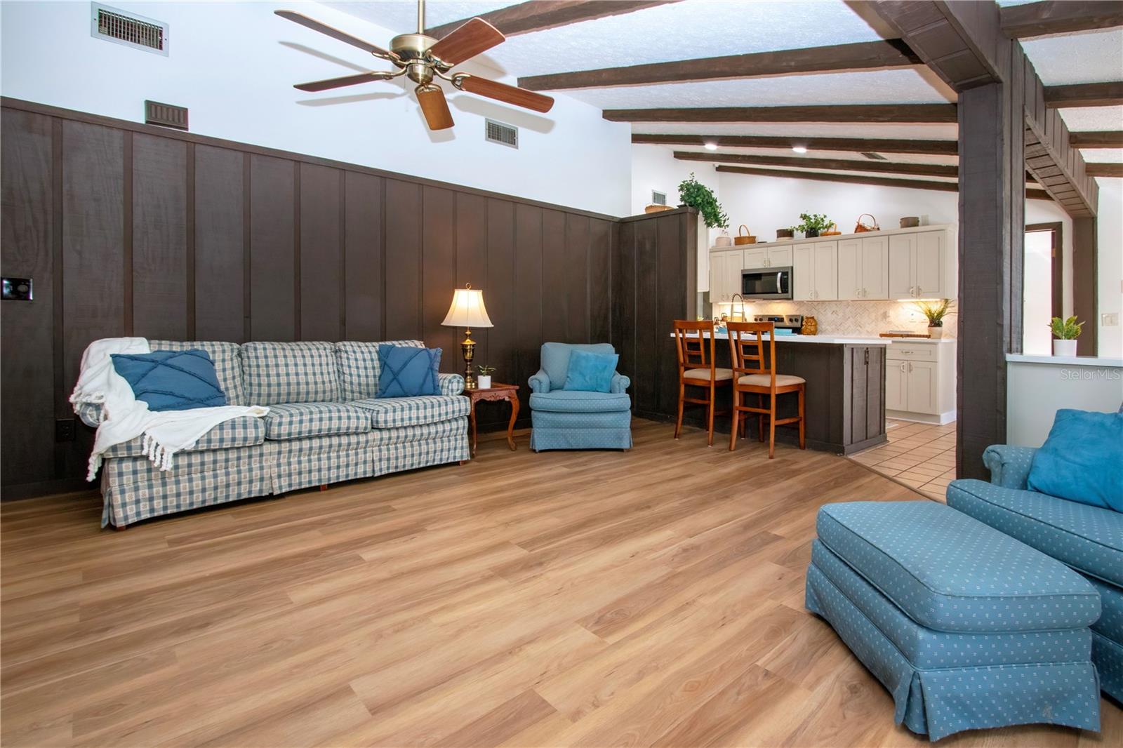 Image 15 of 74 For 602 10th Street Sw