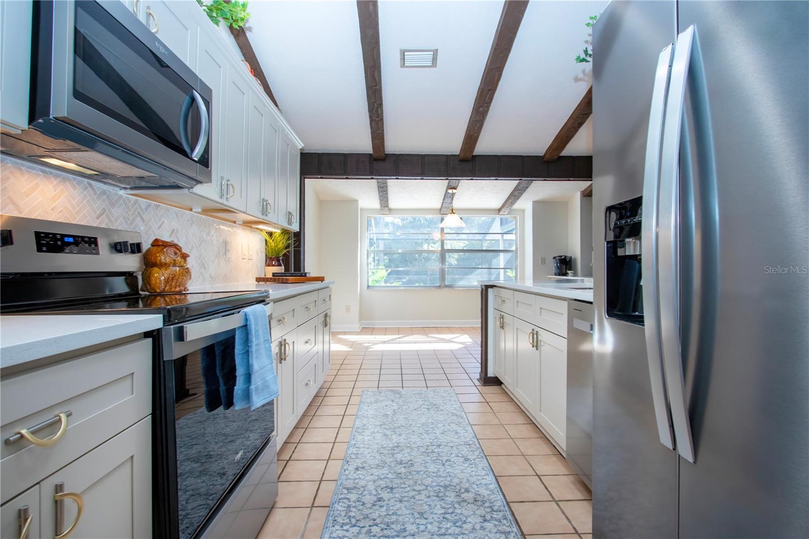 Image 23 of 74 For 602 10th Street Sw