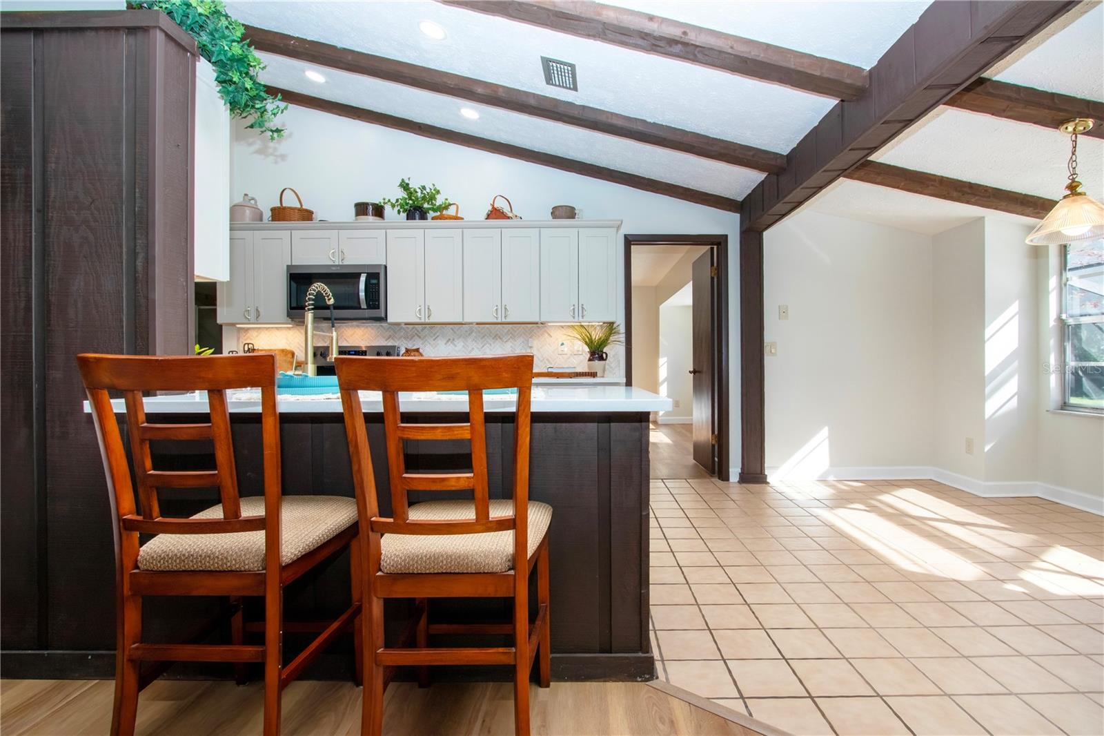 Image 25 of 74 For 602 10th Street Sw