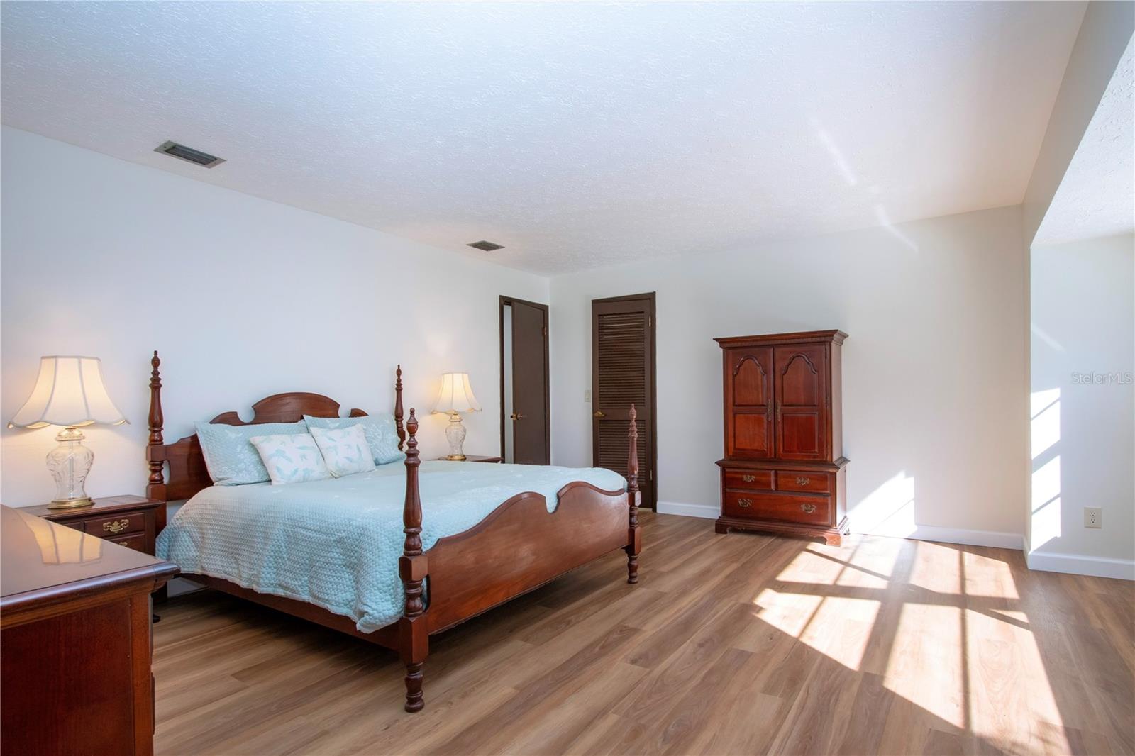 Image 30 of 74 For 602 10th Street Sw