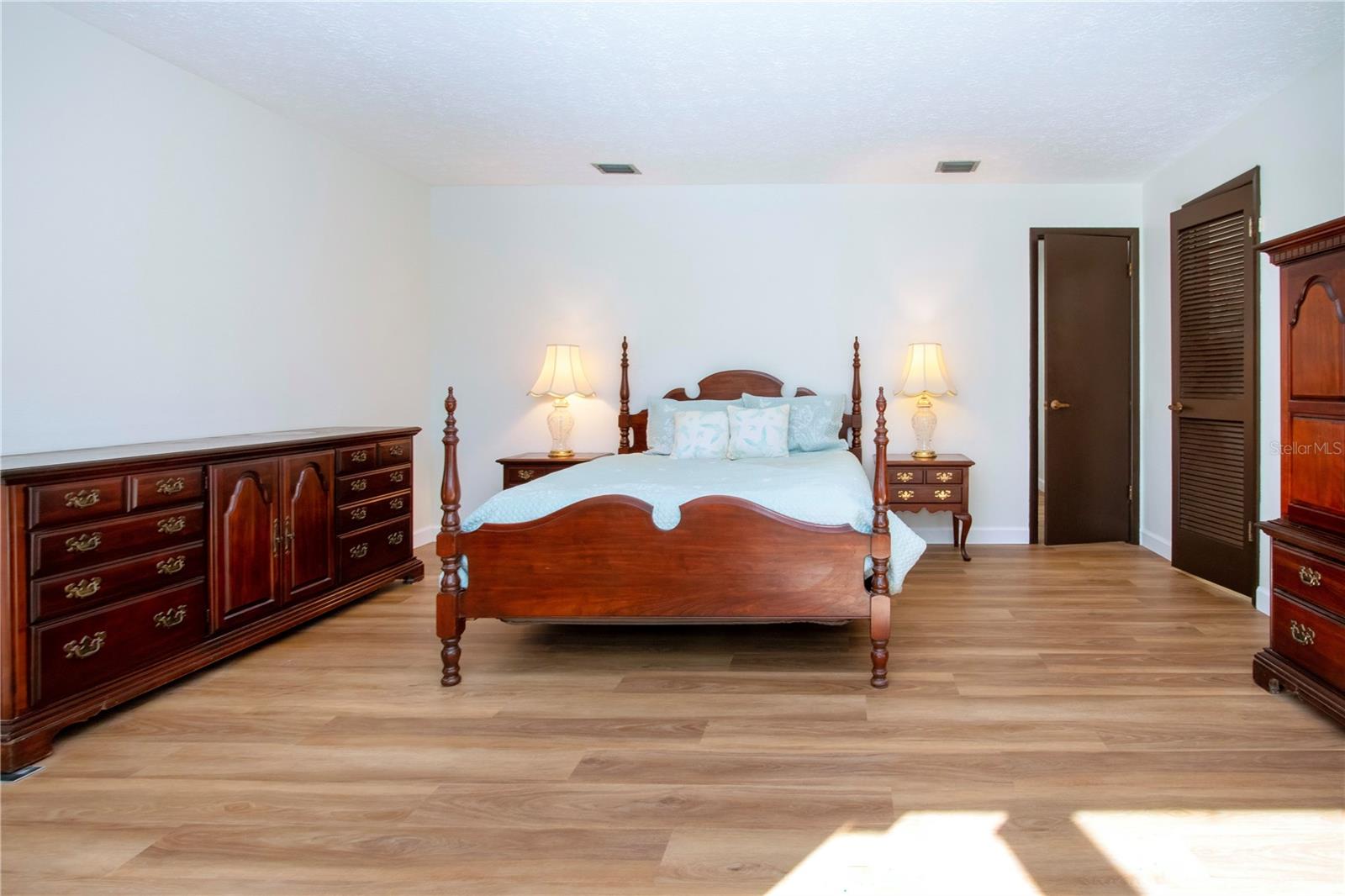 Image 31 of 74 For 602 10th Street Sw