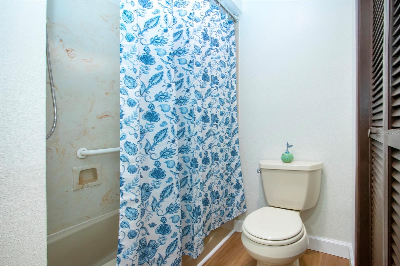 Image 35 of 74 For 602 10th Street Sw