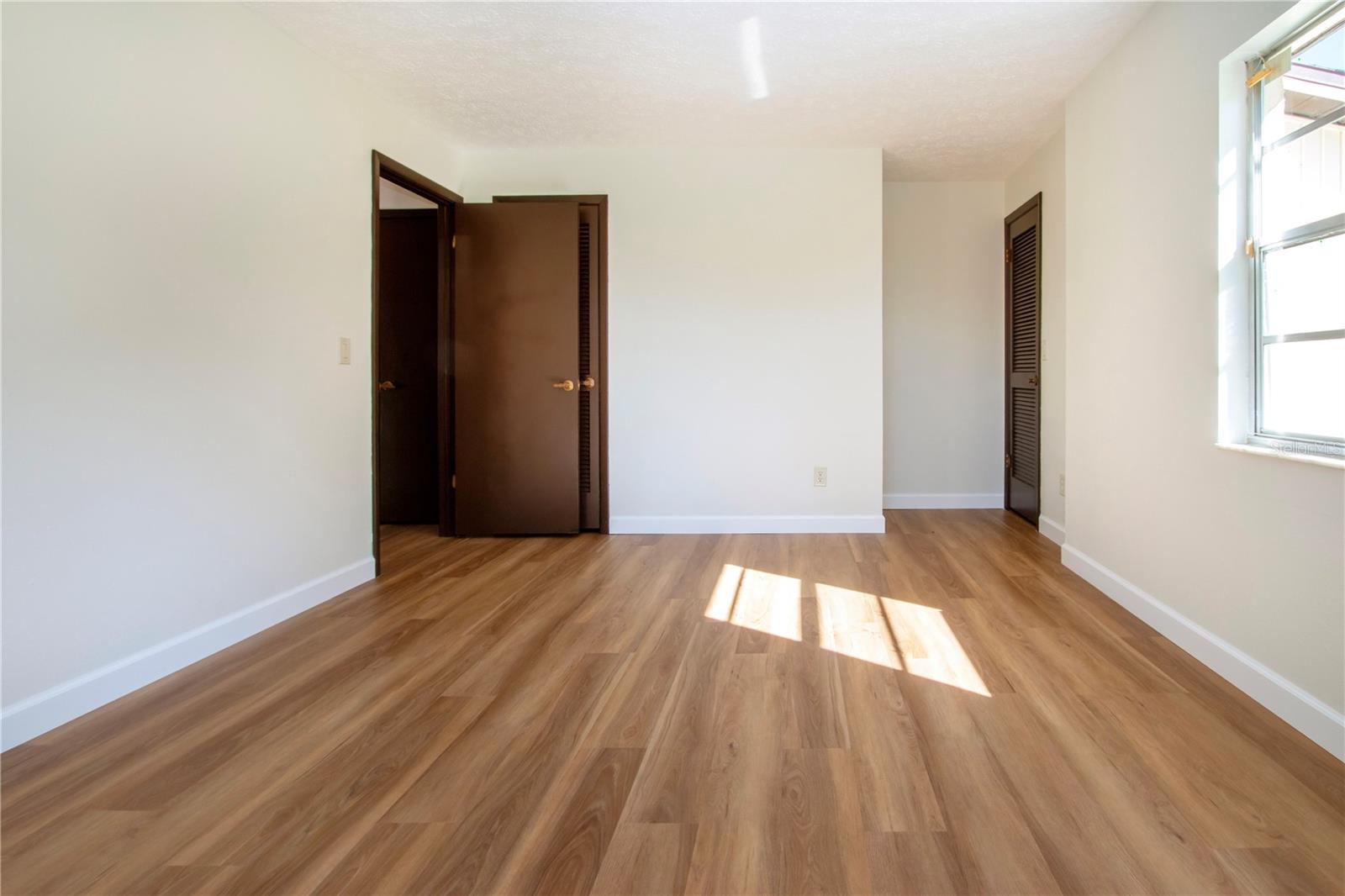 Image 42 of 74 For 602 10th Street Sw