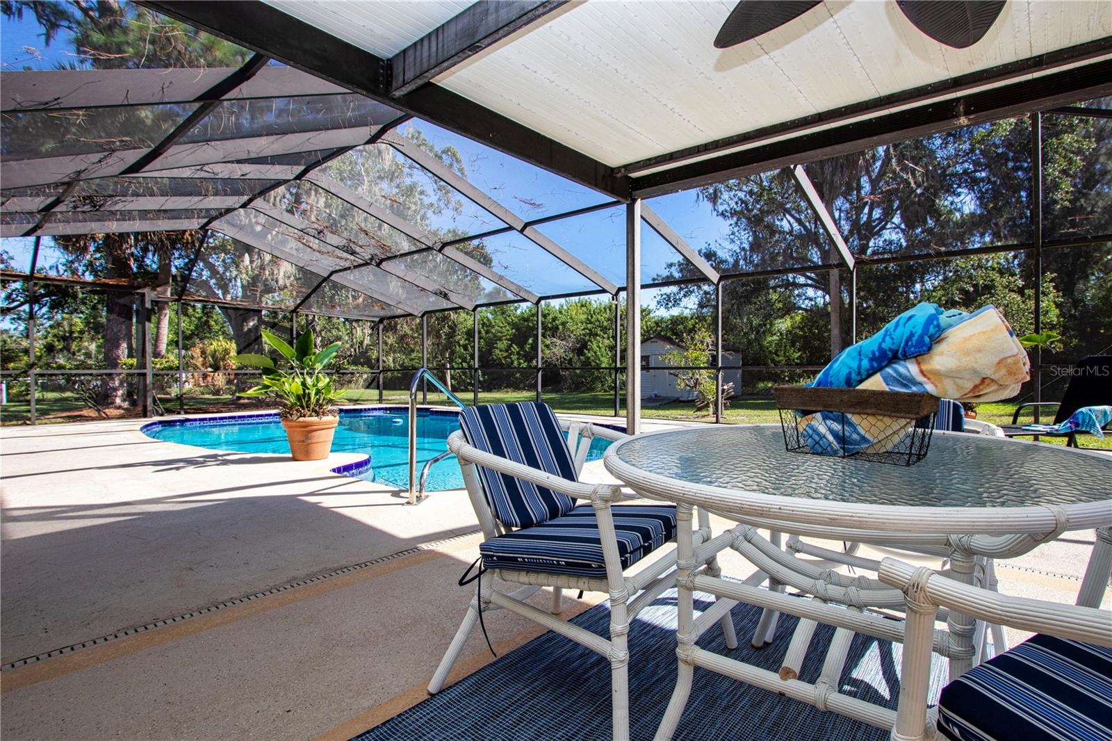 Image 52 of 74 For 602 10th Street Sw