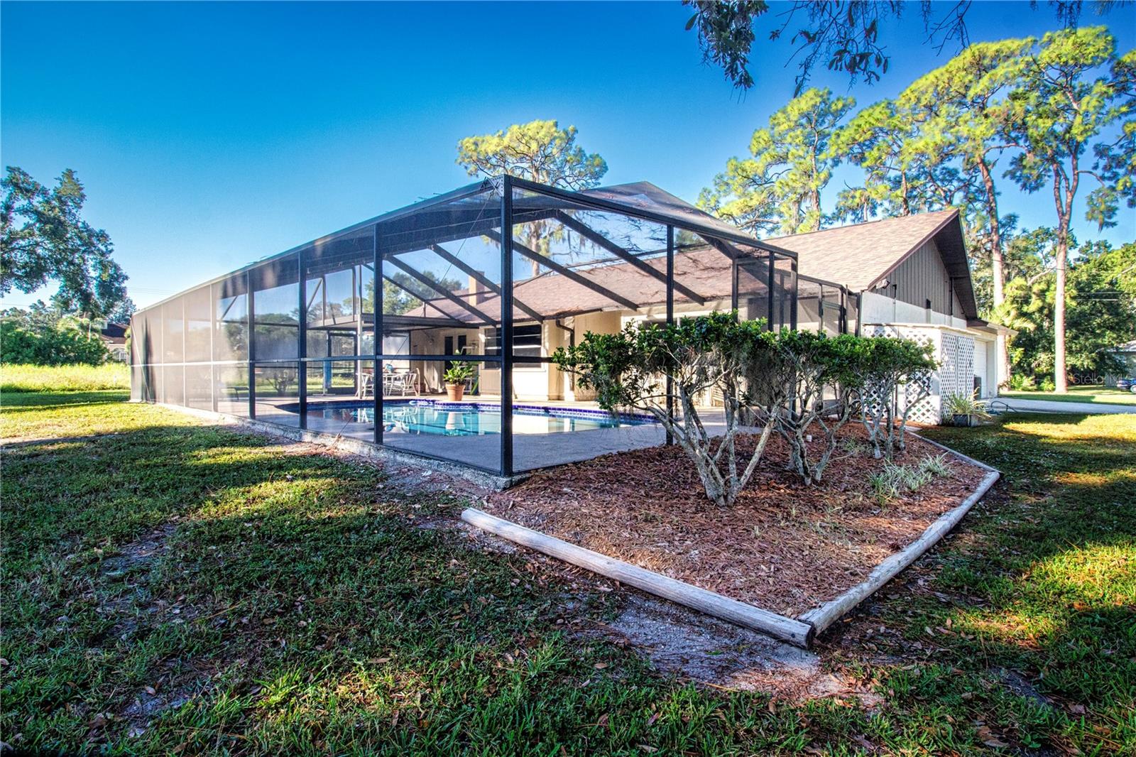 Image 59 of 74 For 602 10th Street Sw