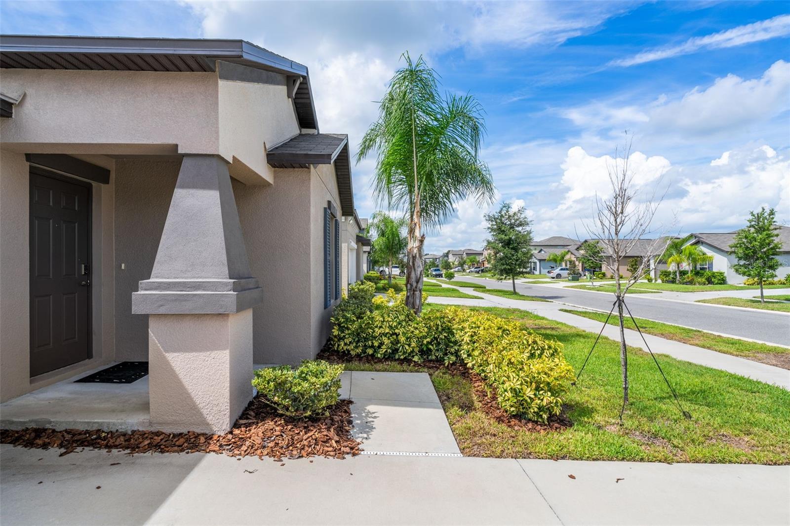 Image 13 of 63 For 5524 Blue Azure Drive