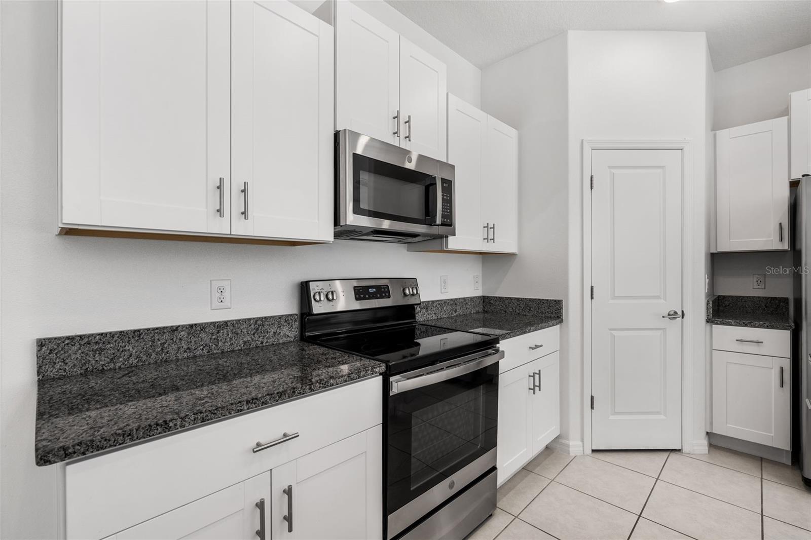 Image 16 of 63 For 5524 Blue Azure Drive