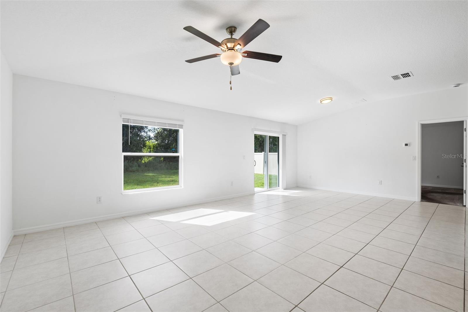 Image 26 of 63 For 5524 Blue Azure Drive