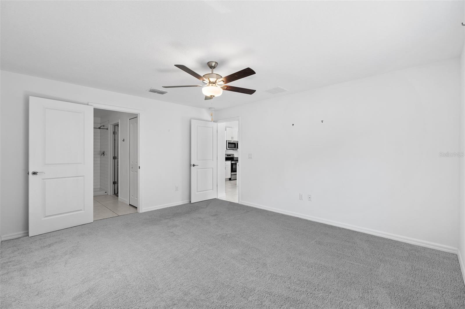 Image 29 of 63 For 5524 Blue Azure Drive