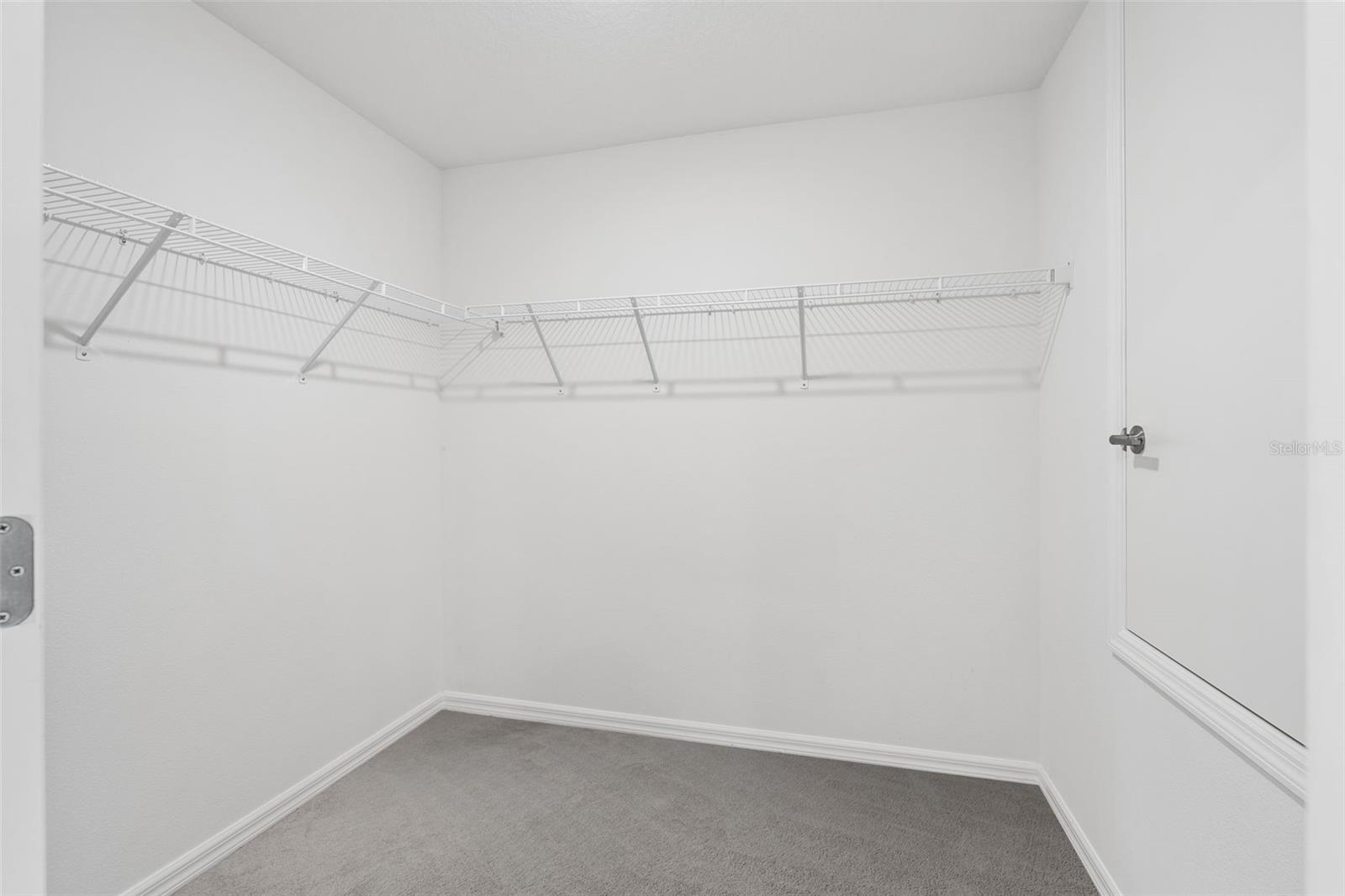 Image 34 of 63 For 5524 Blue Azure Drive