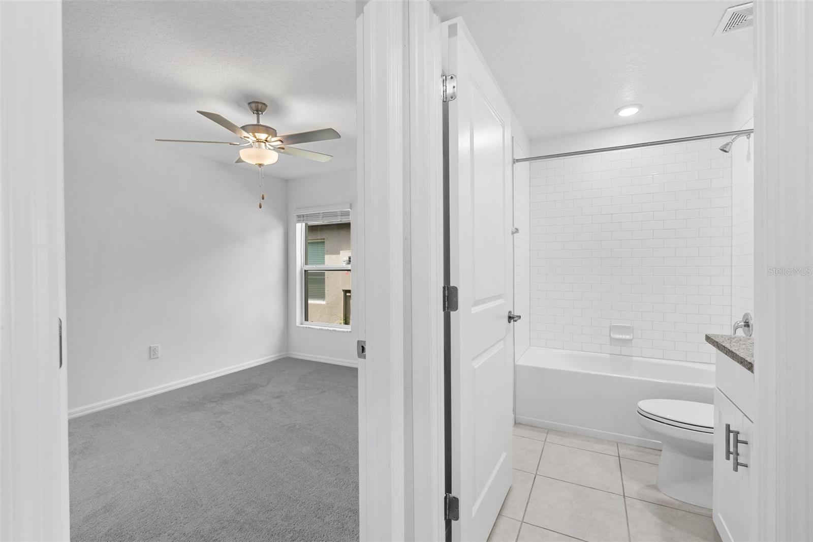 Image 37 of 63 For 5524 Blue Azure Drive