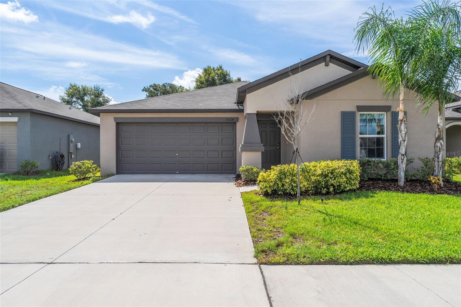 Image 4 of 63 For 5524 Blue Azure Drive