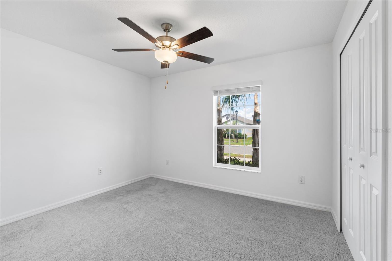 Image 41 of 63 For 5524 Blue Azure Drive