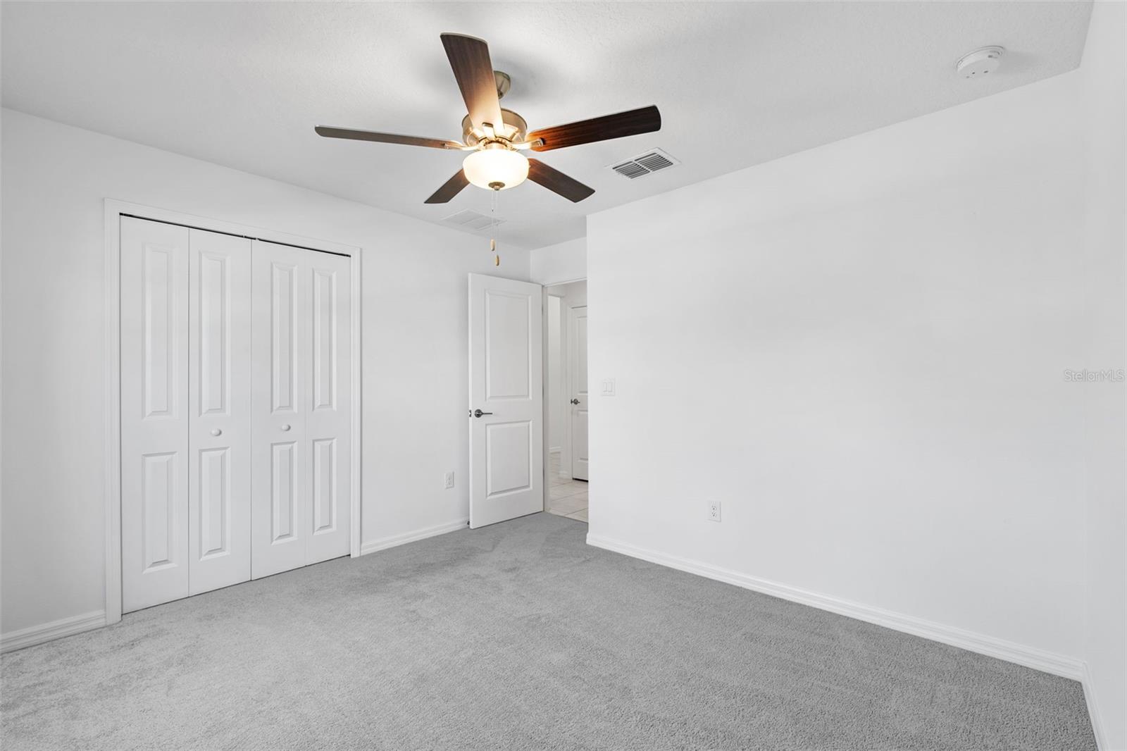 Image 42 of 63 For 5524 Blue Azure Drive