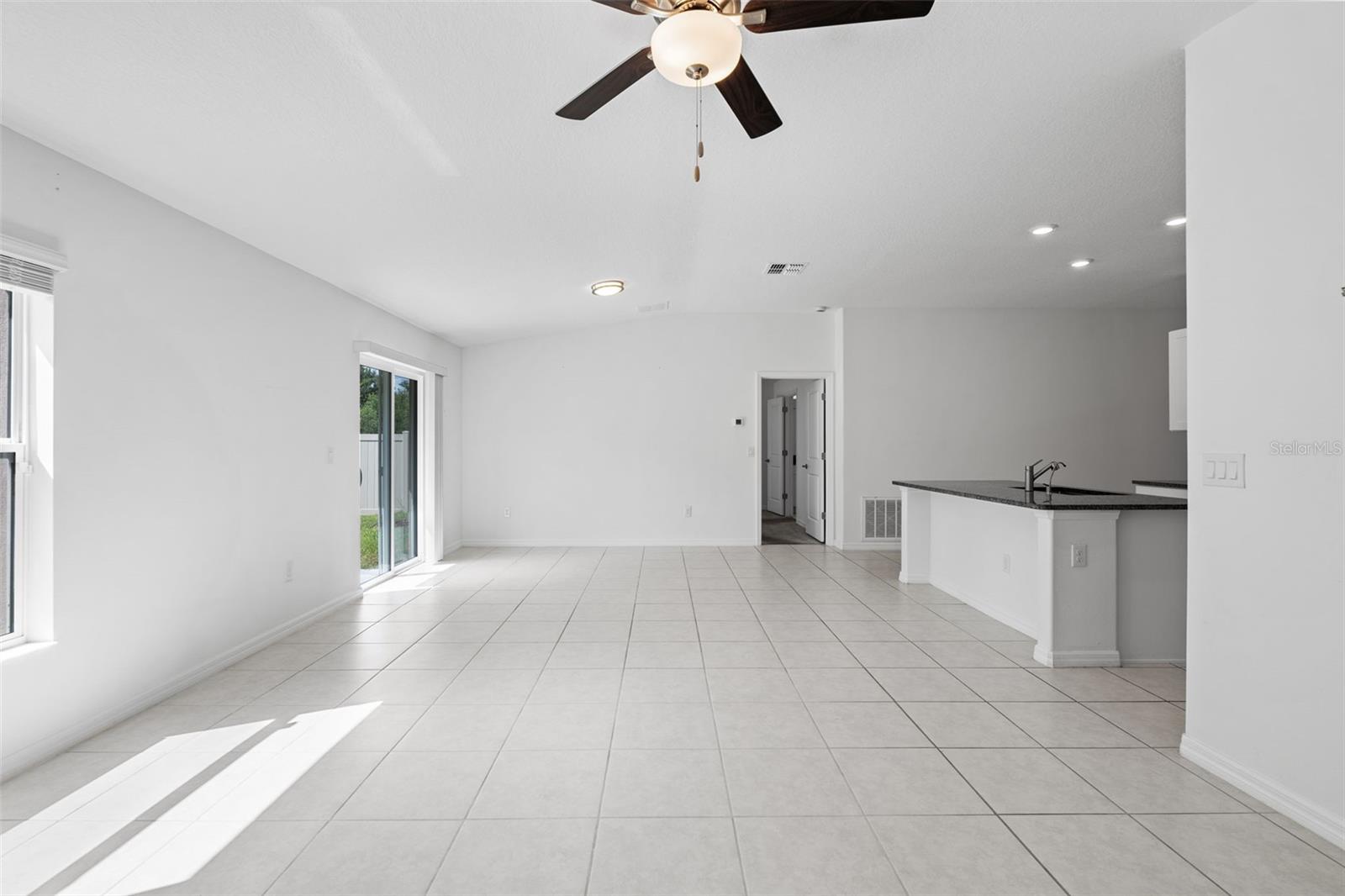 Image 46 of 63 For 5524 Blue Azure Drive