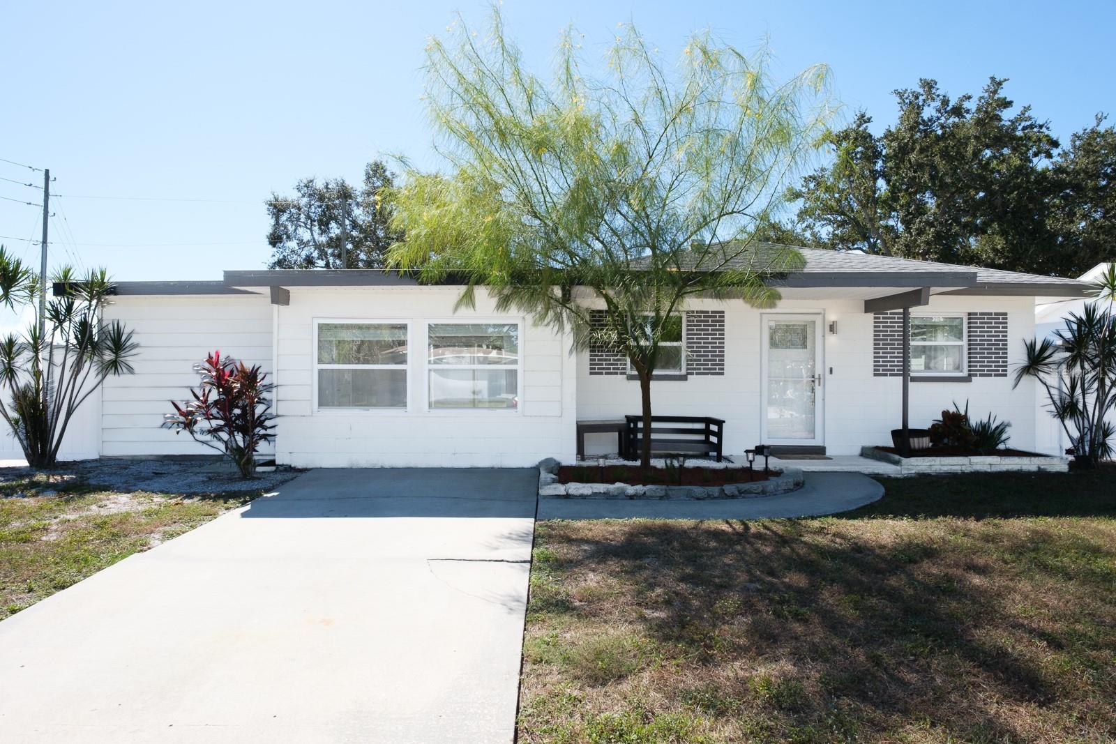 Image 2 of 54 For 7000 Delta Way