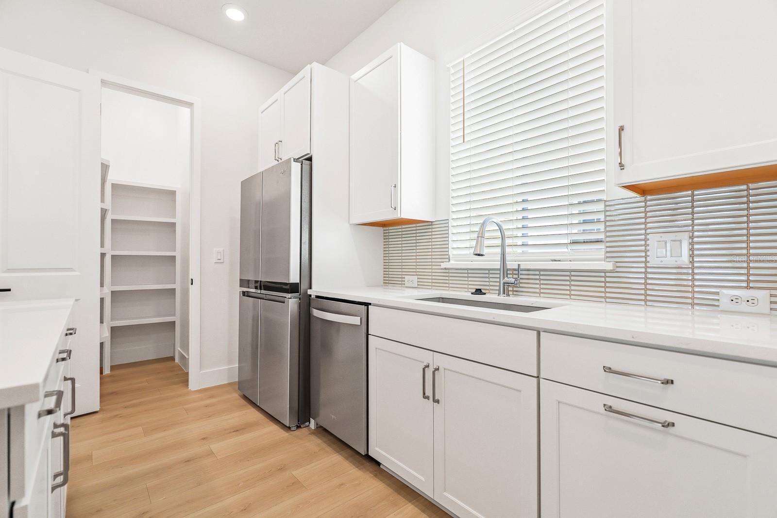 Image 11 of 30 For 6605 Nebraska Avenue 7
