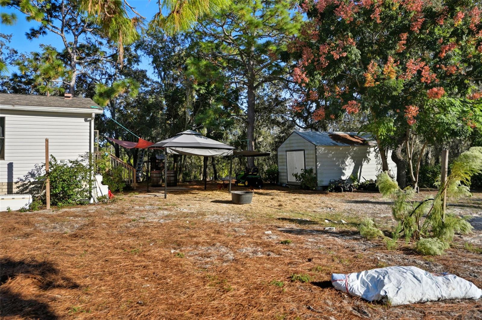 Image 36 of 38 For 17539 Edwin Terrace