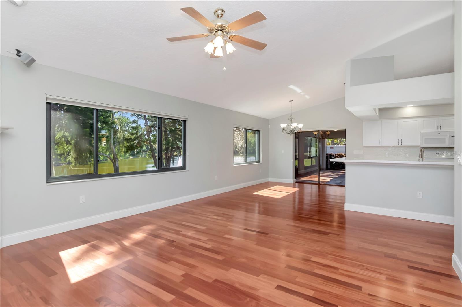 Image 12 of 51 For 4938 Yellowstone Drive