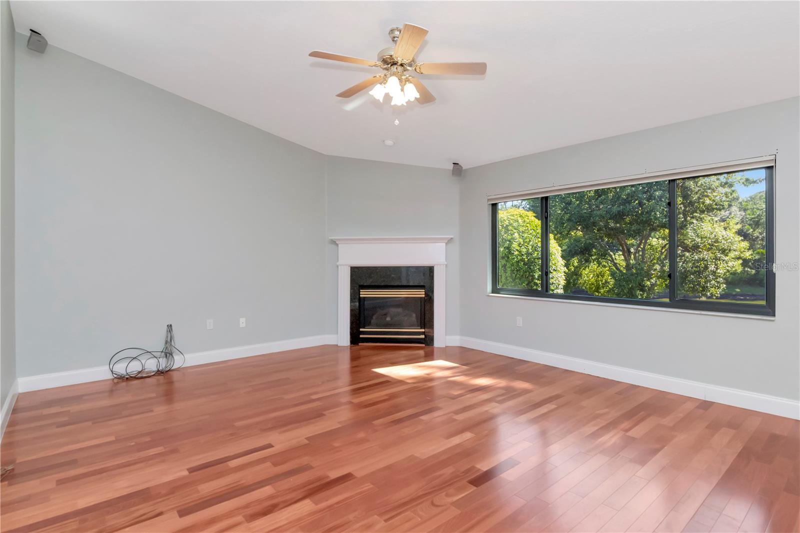 Image 13 of 51 For 4938 Yellowstone Drive