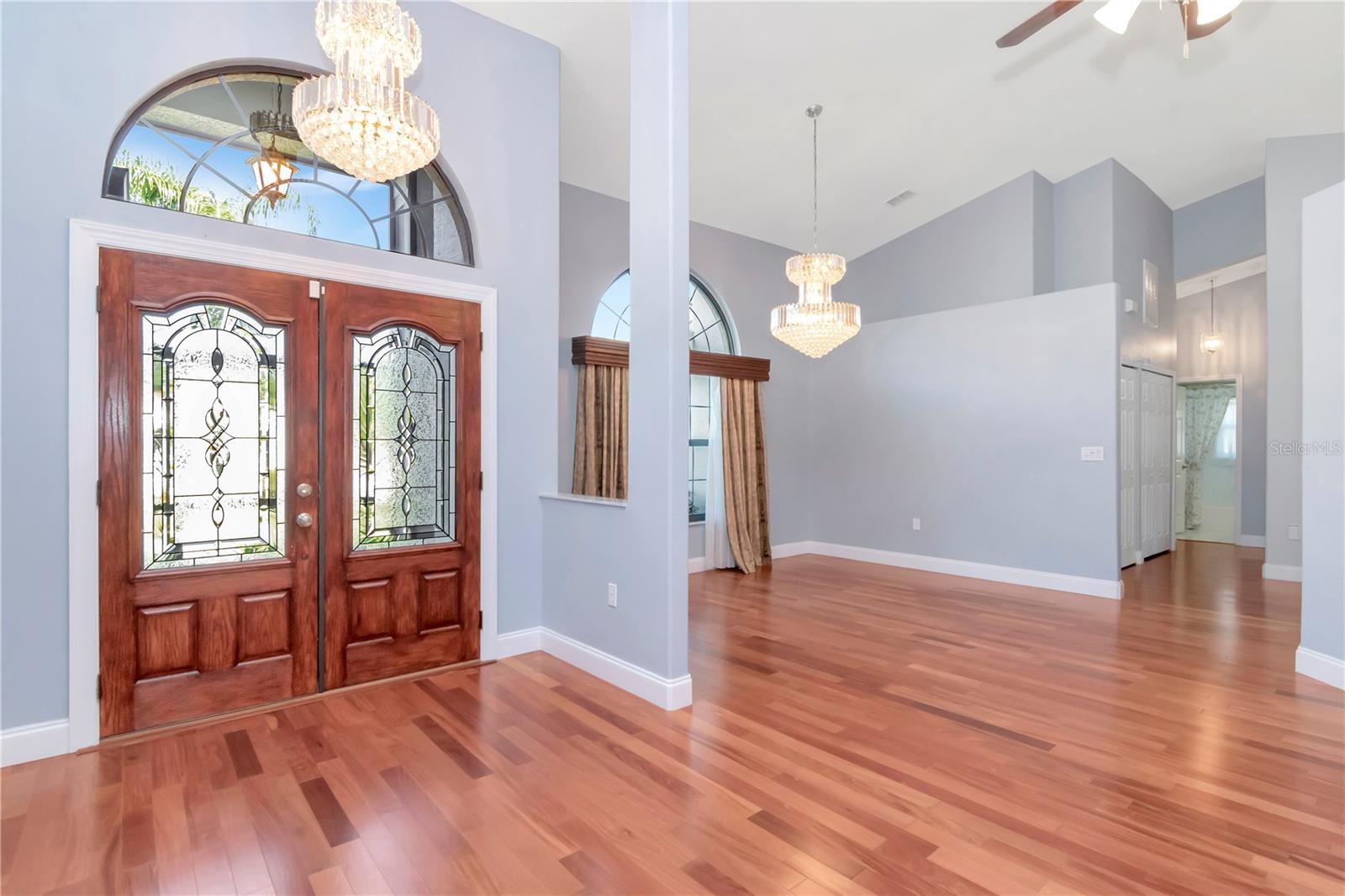 Image 4 of 51 For 4938 Yellowstone Drive