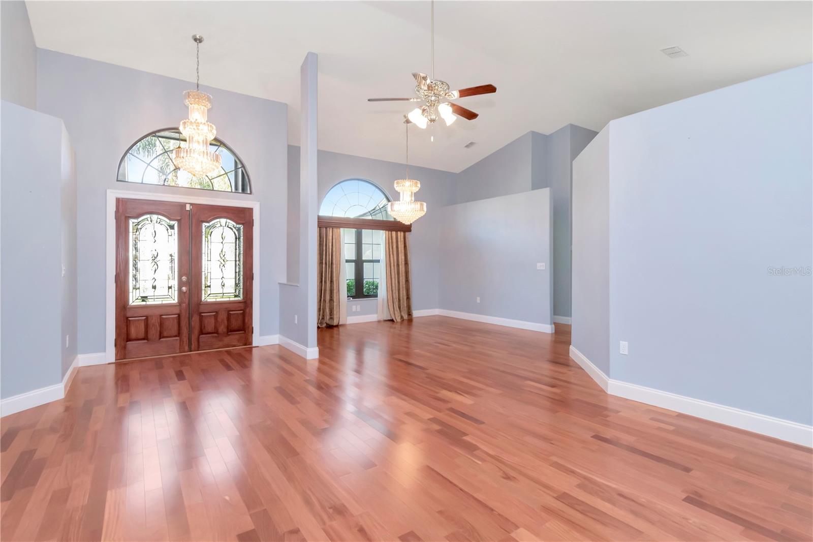 Image 8 of 51 For 4938 Yellowstone Drive