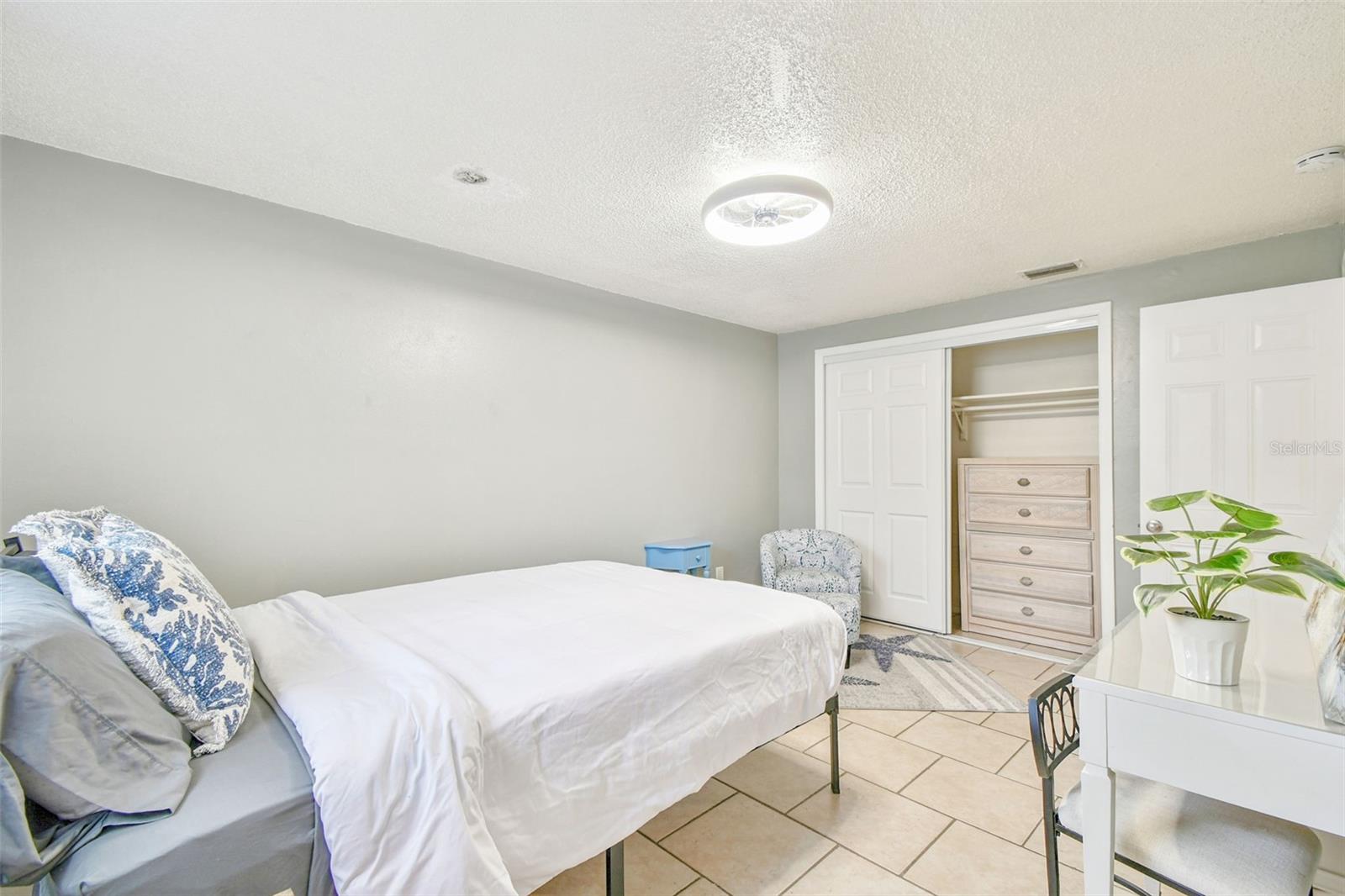 Image 21 of 51 For 411 Marjon Avenue