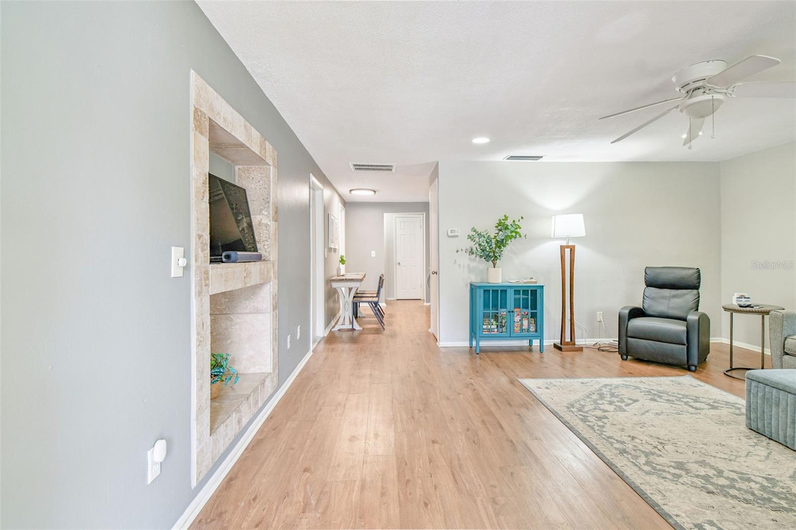 Image 6 of 51 For 411 Marjon Avenue