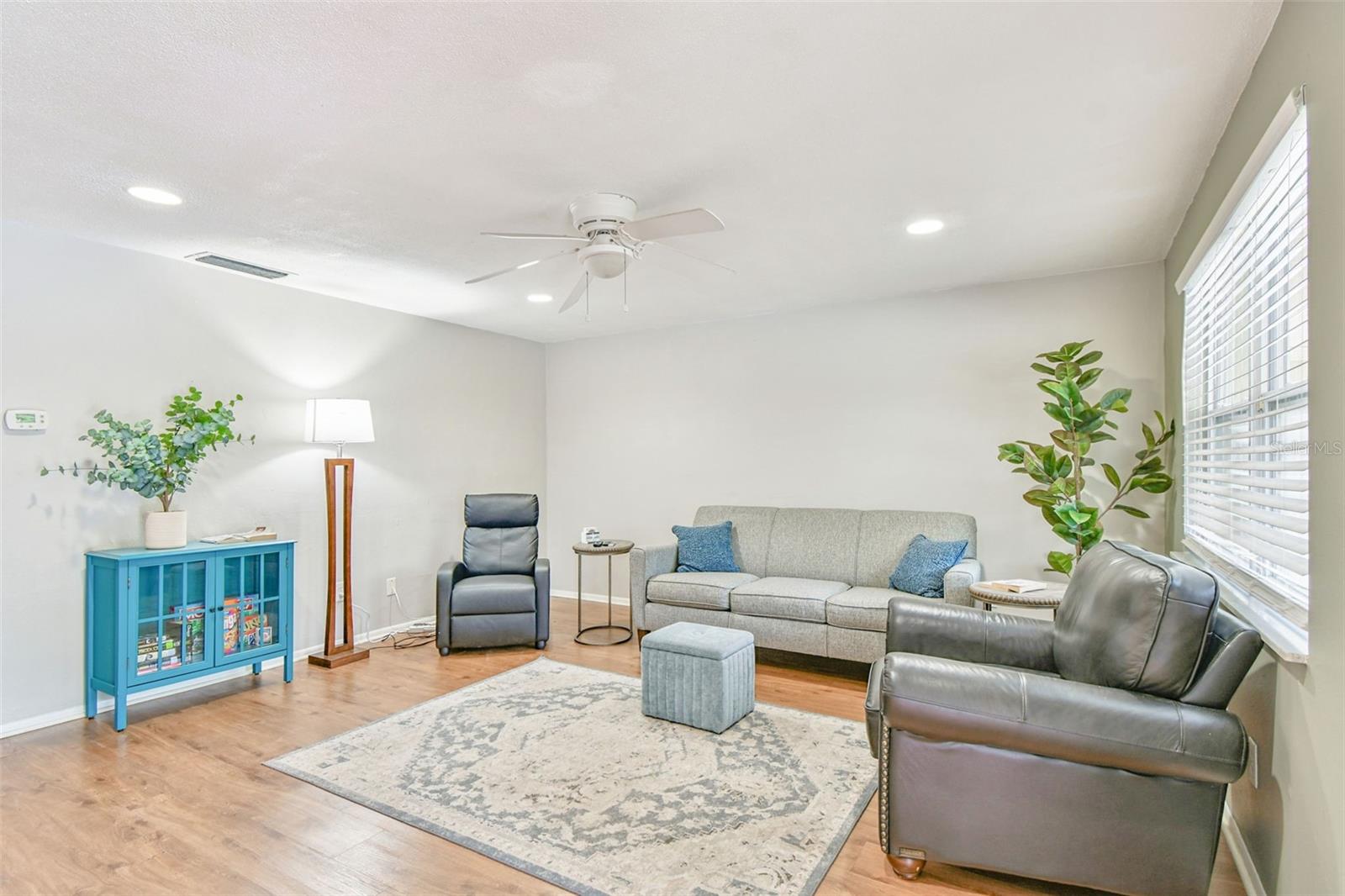 Image 7 of 51 For 411 Marjon Avenue