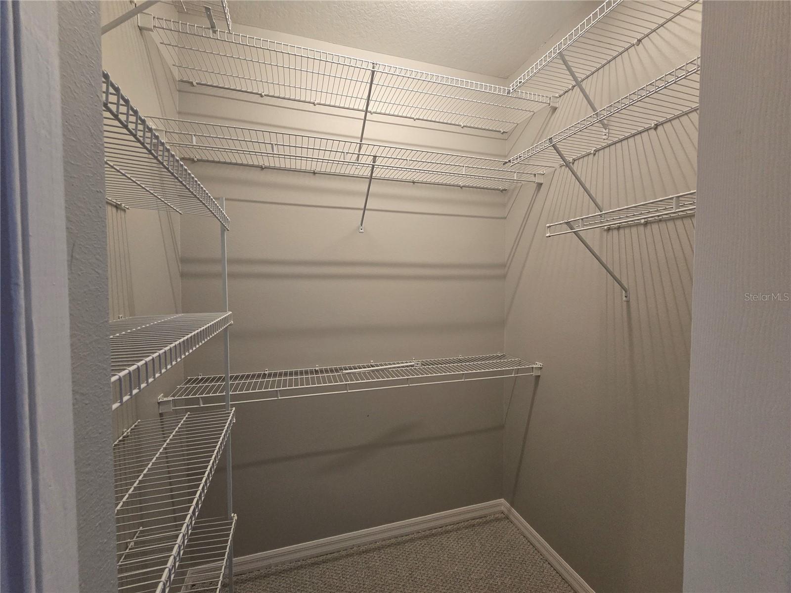 Image 19 of 51 For 7423 Southwind Drive