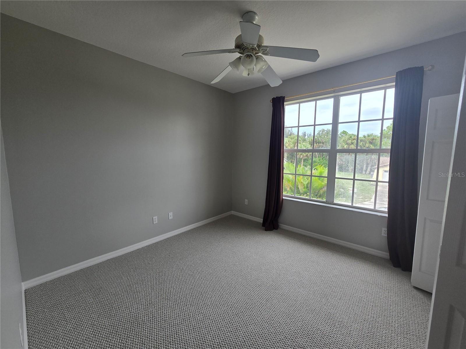 Image 26 of 51 For 7423 Southwind Drive