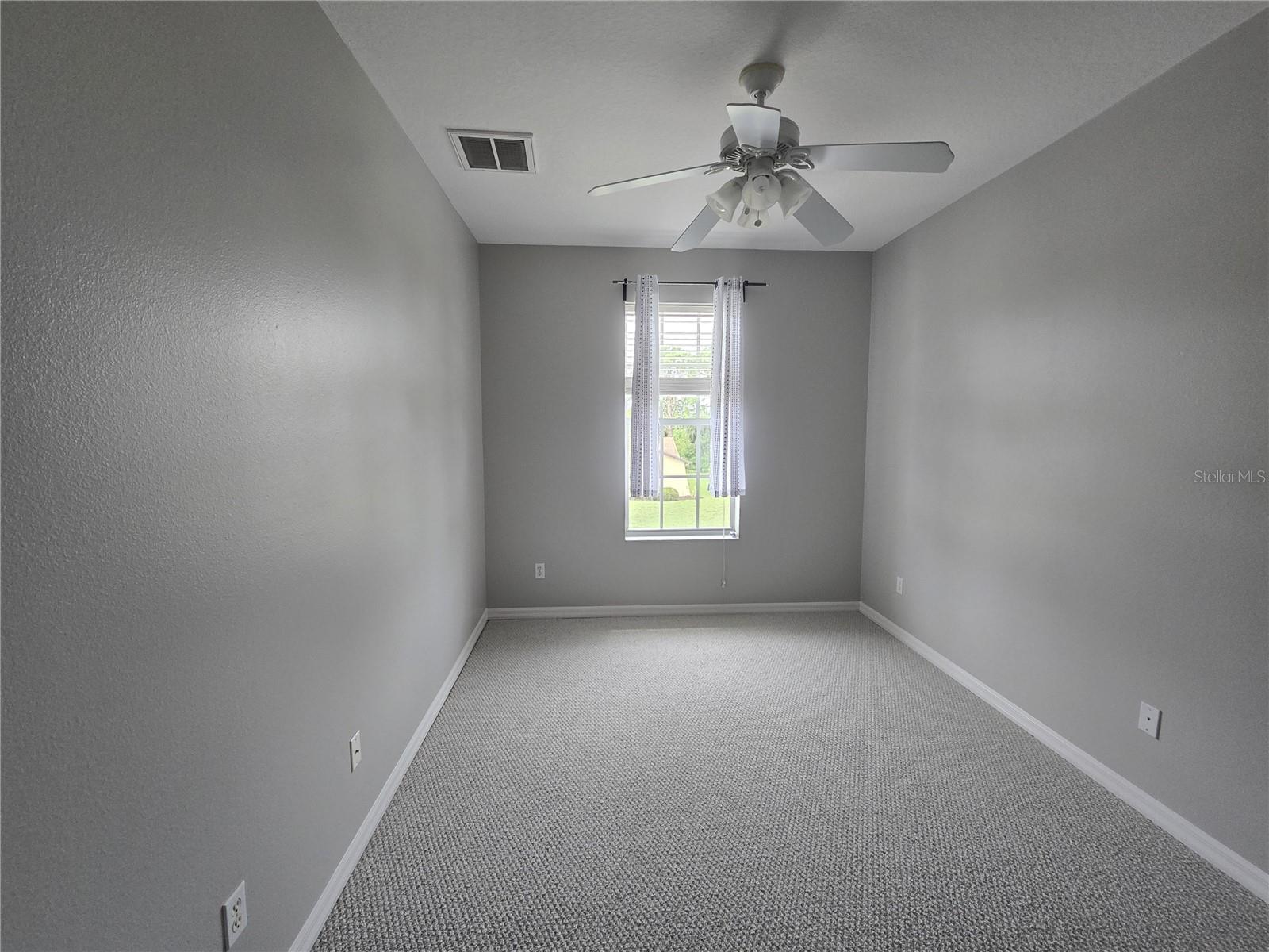 Image 33 of 51 For 7423 Southwind Drive