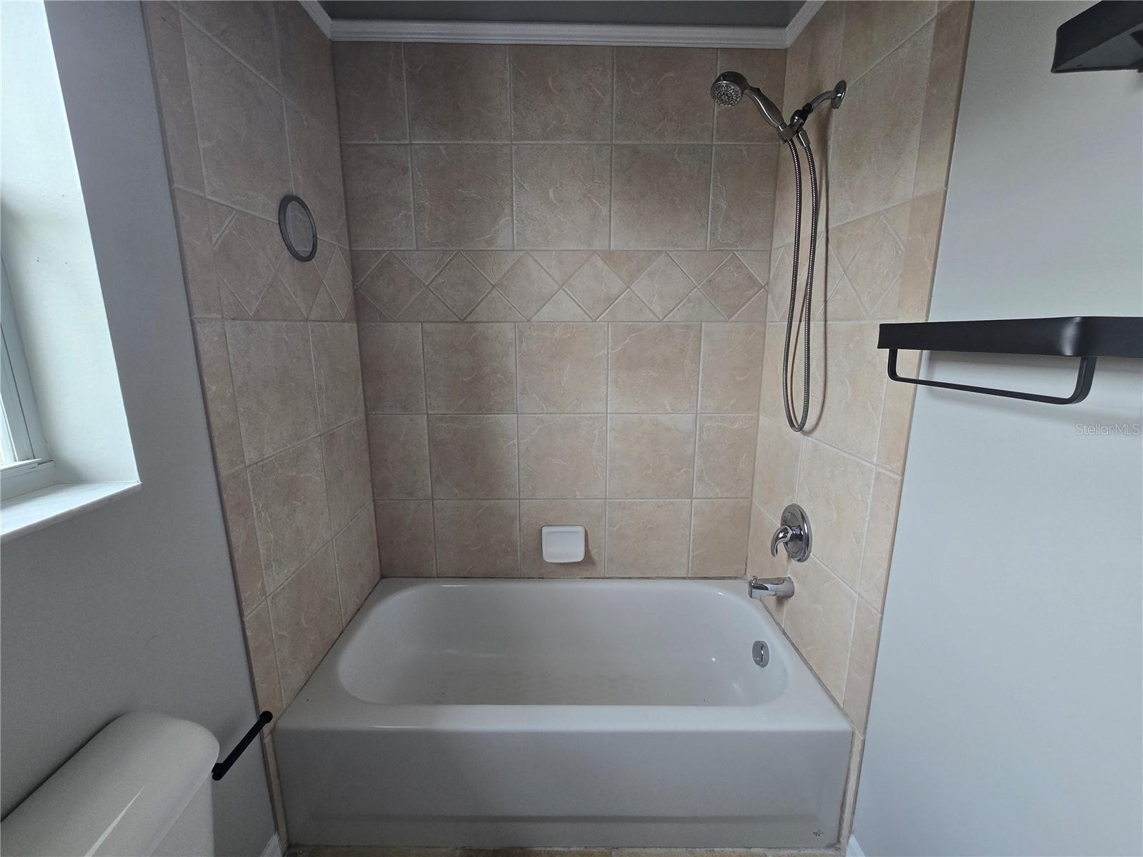 Image 35 of 51 For 7423 Southwind Drive