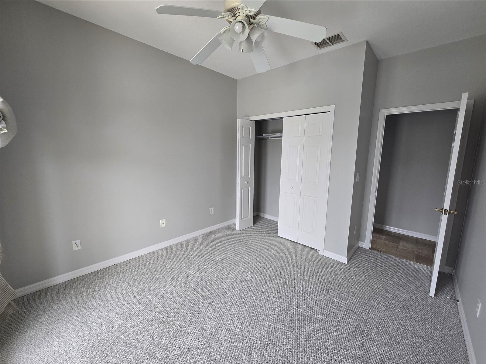 Image 37 of 51 For 7423 Southwind Drive