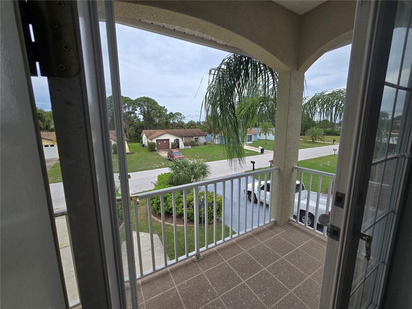 Image 39 of 51 For 7423 Southwind Drive