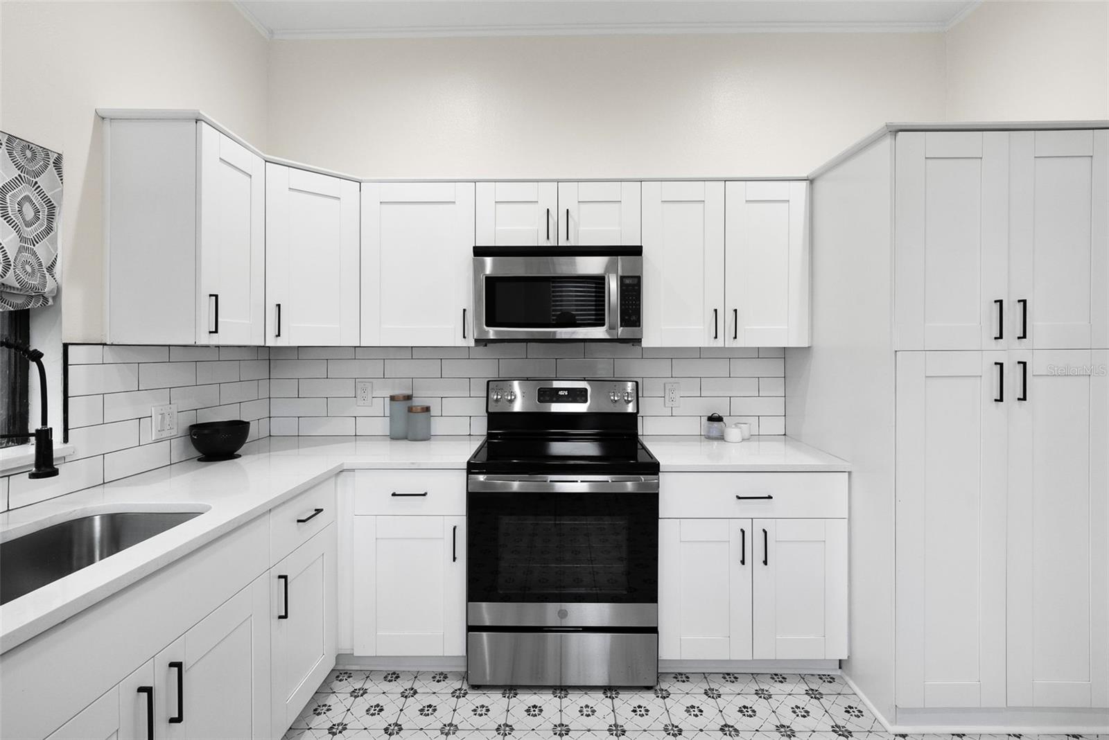 Image 15 of 43 For 2810 Jefferson Street