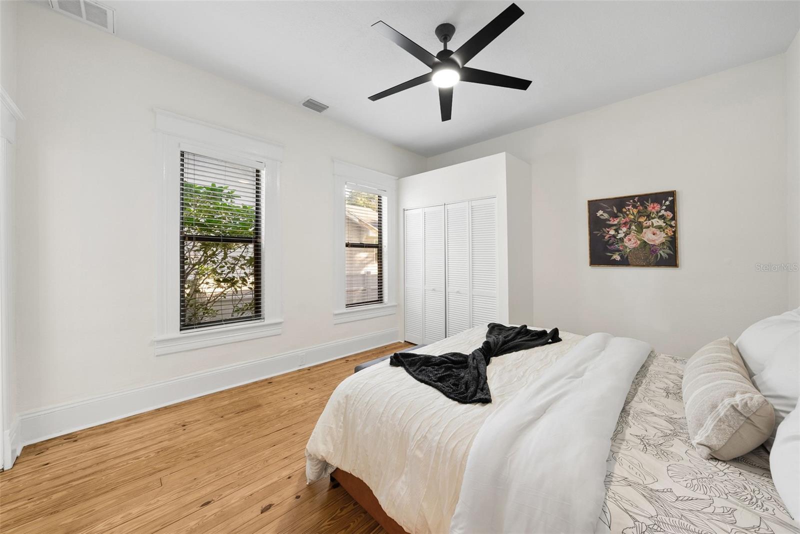 Image 17 of 43 For 2810 Jefferson Street