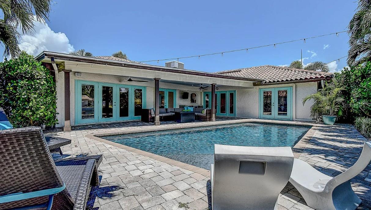 Image 13 of 14 For 1998 Kansas Avenue Ne