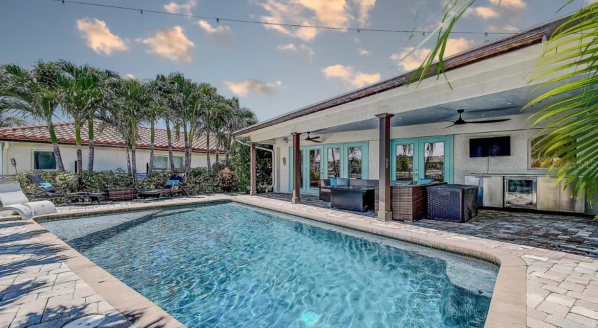 Image 14 of 14 For 1998 Kansas Avenue Ne