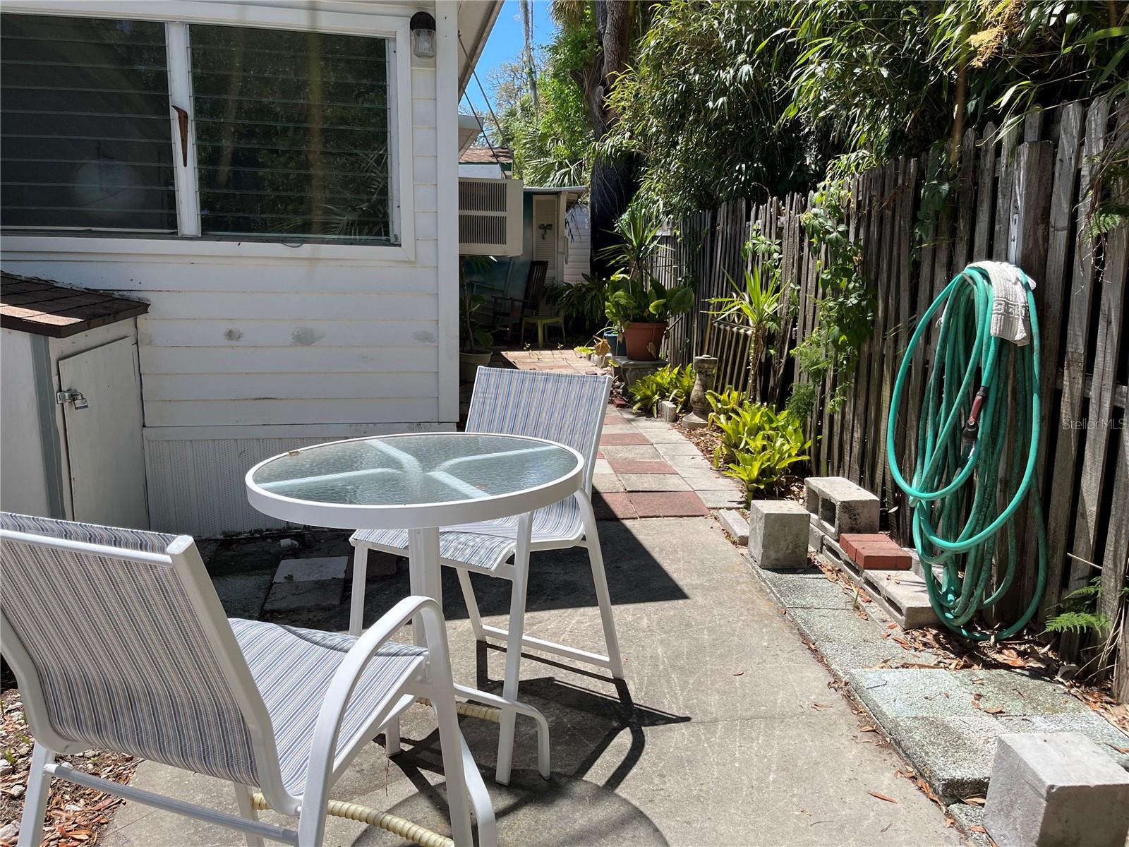 Image 15 of 52 For 604 Hillsborough Street 30