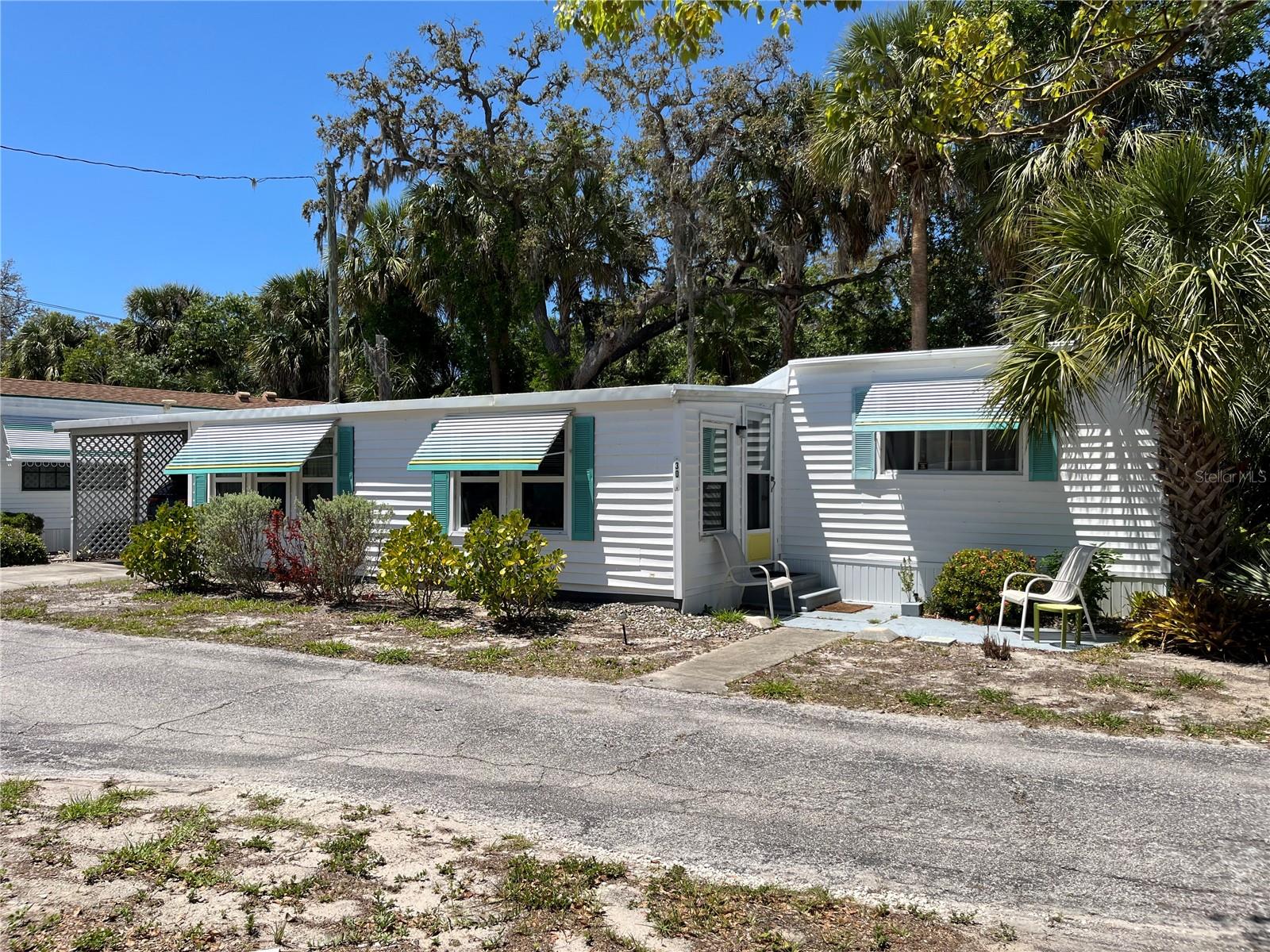 Image 2 of 52 For 604 Hillsborough Street 30